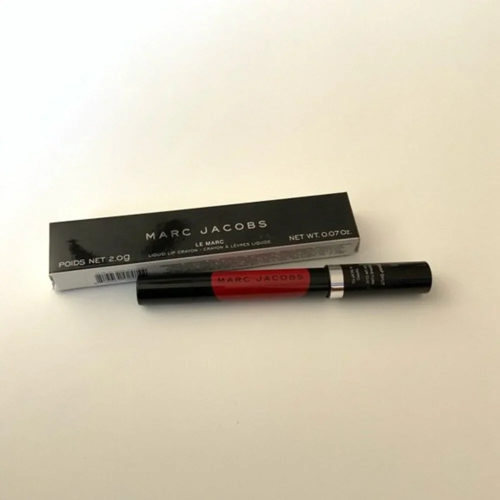 Marc Jacobs Le Marc How Rouge Liquid Lip Crayon Matte Red